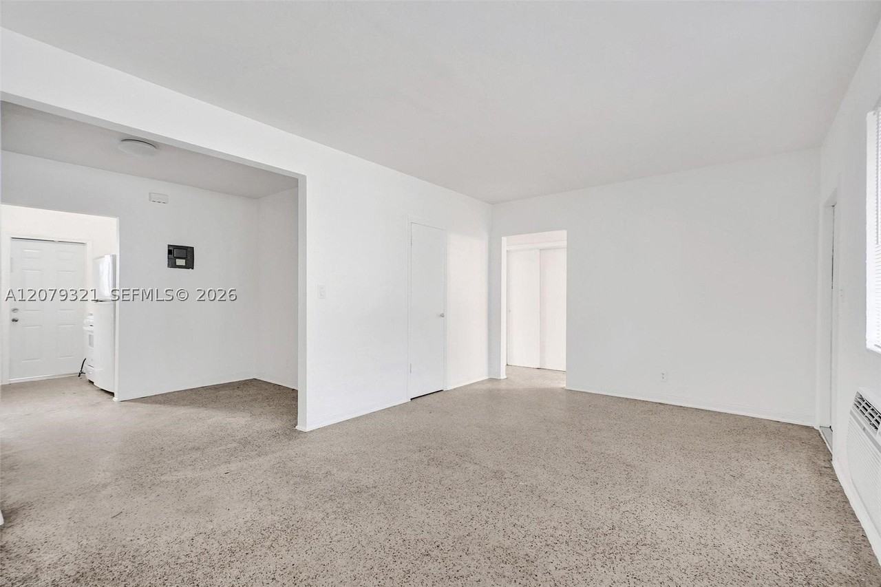 700 82nd St #3 - Photo 5 of 30