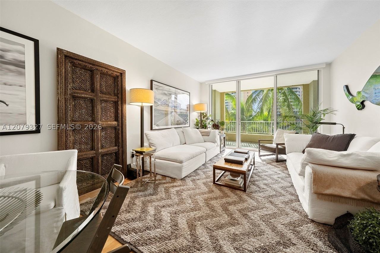 717 Crandon Blvd #407 - Photo 4 of 50