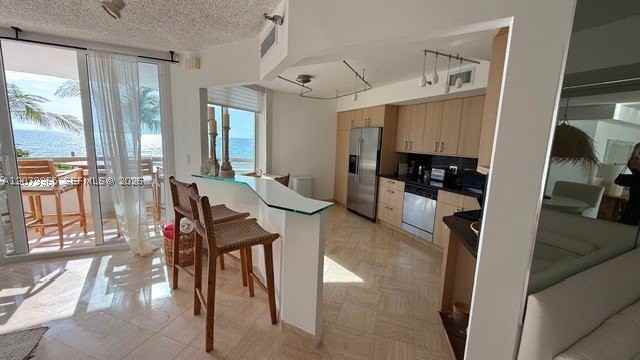 15645 Collins Ave #206 - Photo 7 of 14