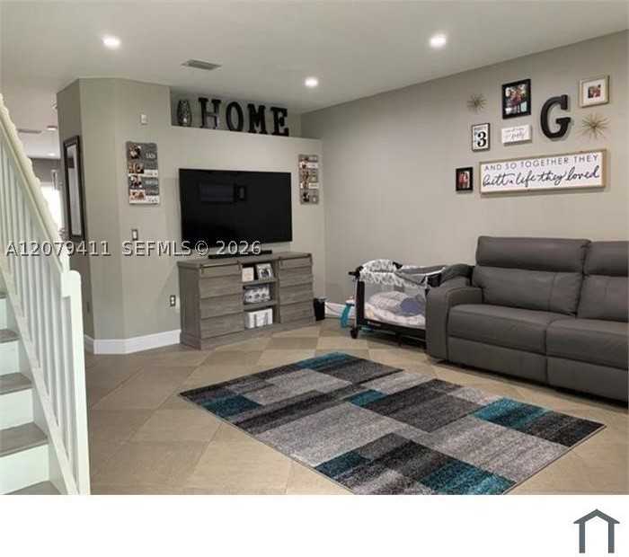2306 Se 24th Ave #2306 - Photo 3 of 20