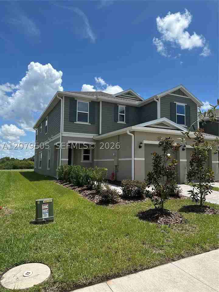 410 Sequoia Dr #410 - Photo 2 of 9