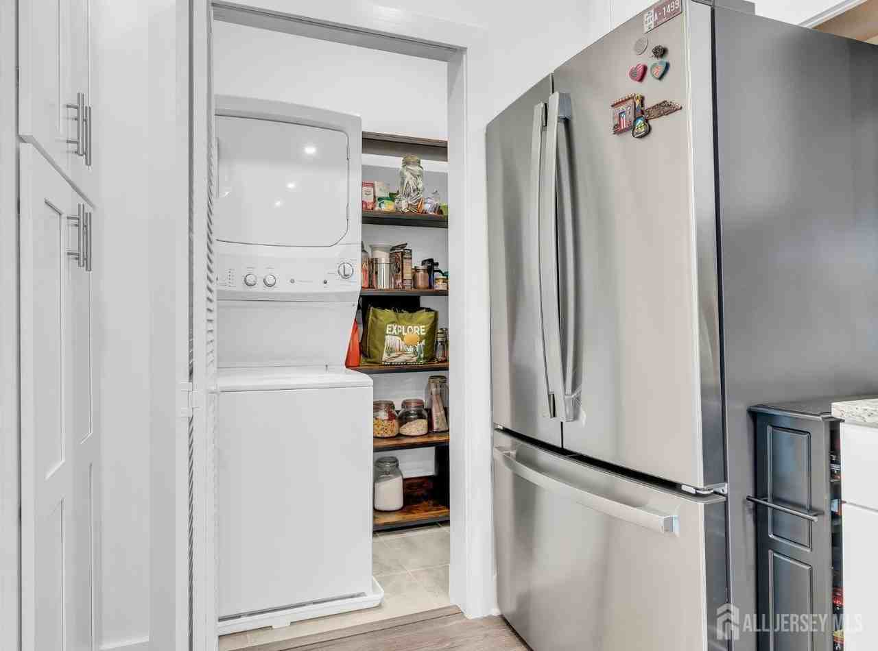 917 Vanderbergh - Photo 4 of 22