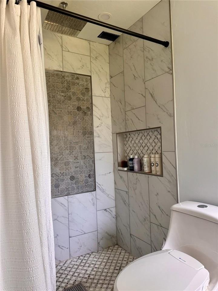 703 Sw 5th St - Photo 7 of 12