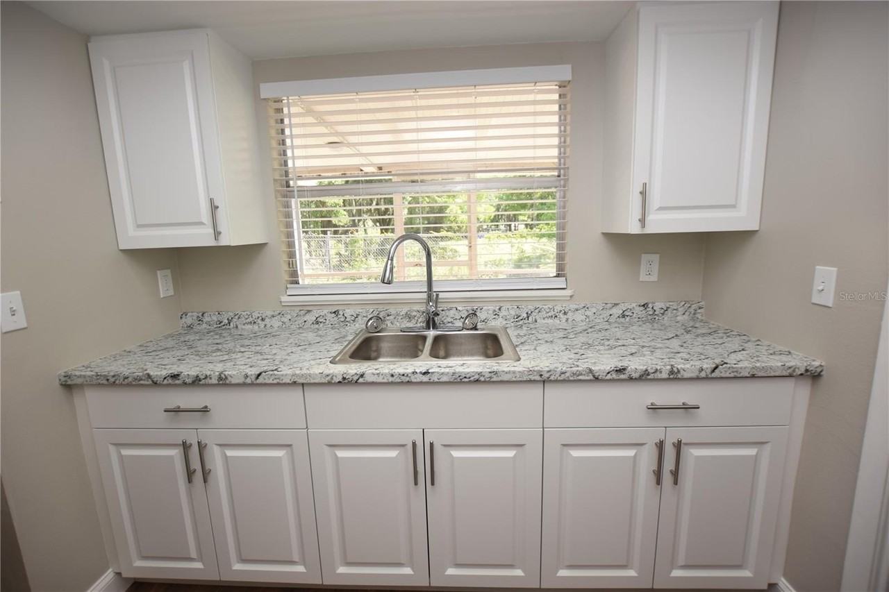 1224 Waterview Blvd E - Photo 5 of 31