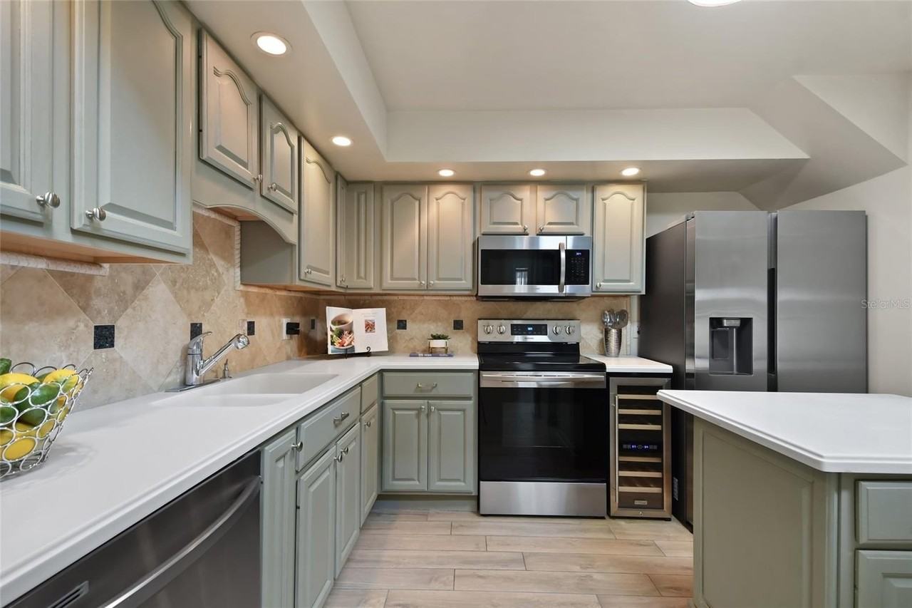 8349 Citrus Chase Dr - Photo 3 of 50