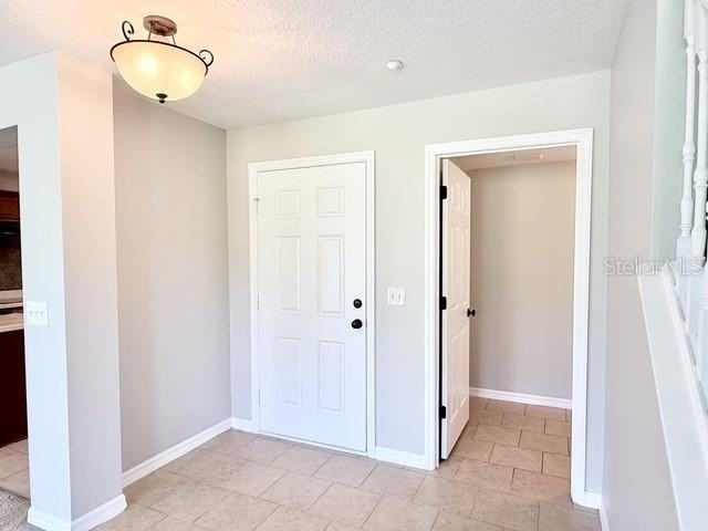 218 Winter Nellis Cir - Photo 5 of 38