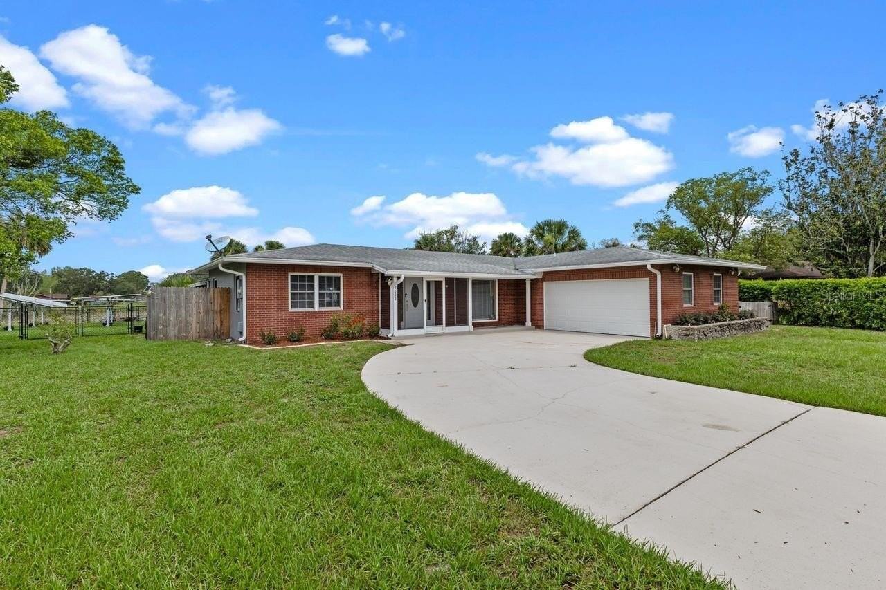 2622 Hibiscus Ct - Photo 4 of 32