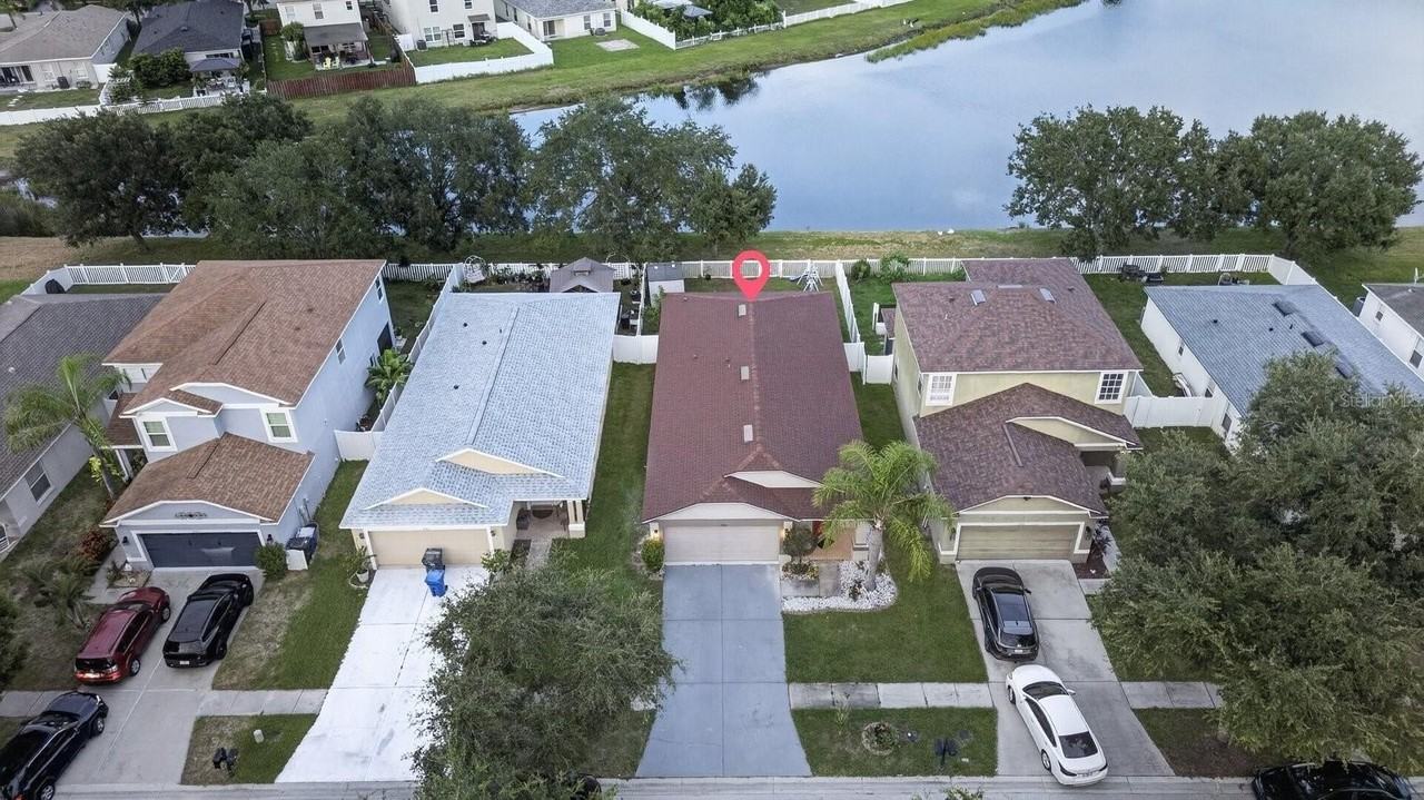 7961 Carriage Pointe Dr - Photo 7 of 49