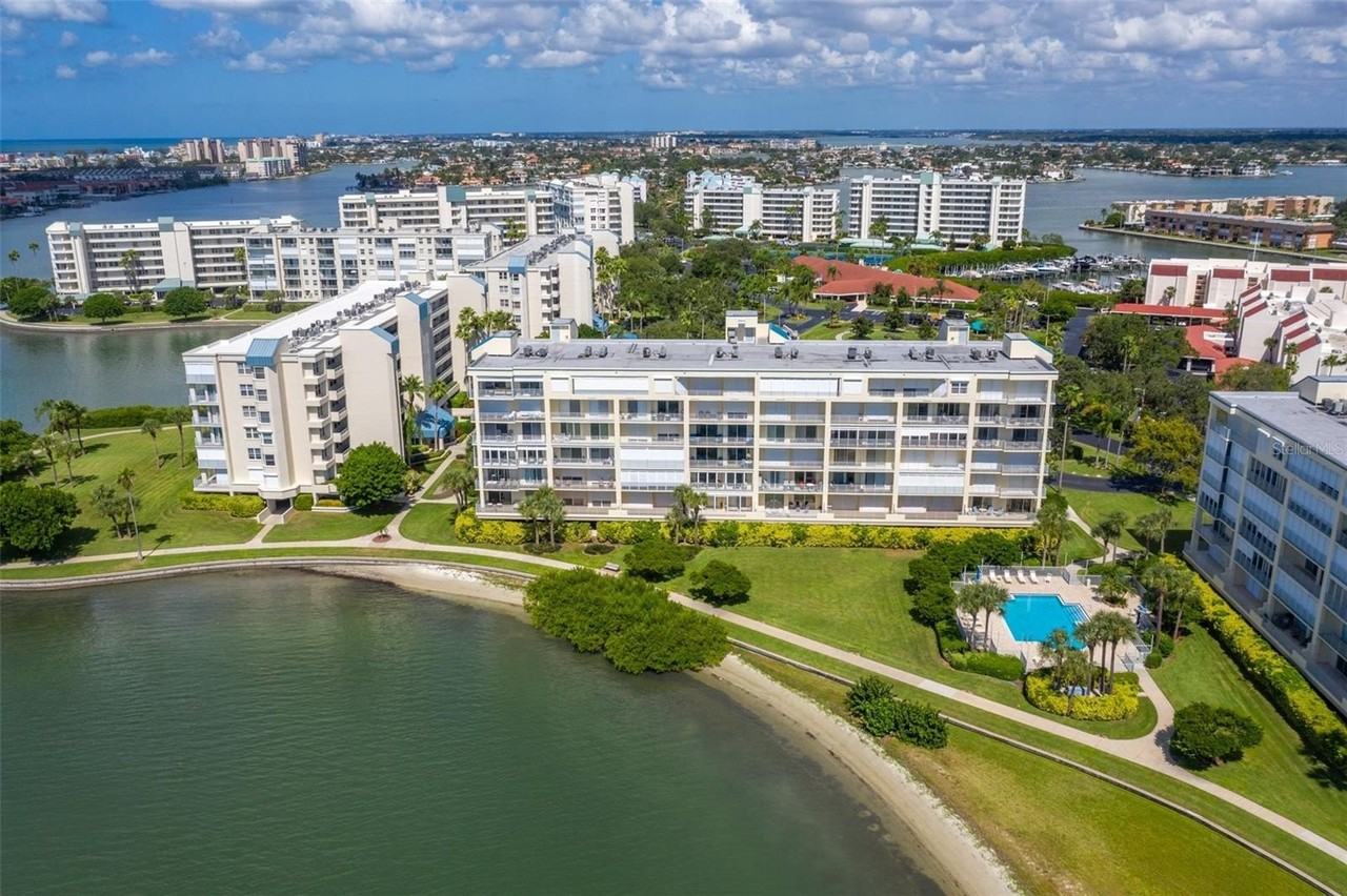 7882 Sailboat Key Blvd S #405 - Photo 3 of 50