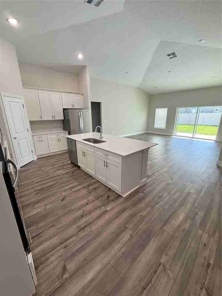 9924 Annunciation Dr - Photo 5 of 24