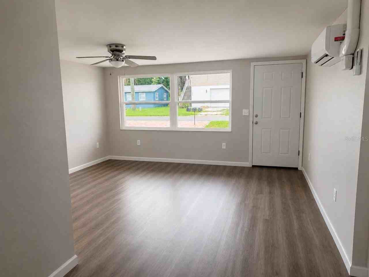 7335 New York Ave - Photo 5 of 9