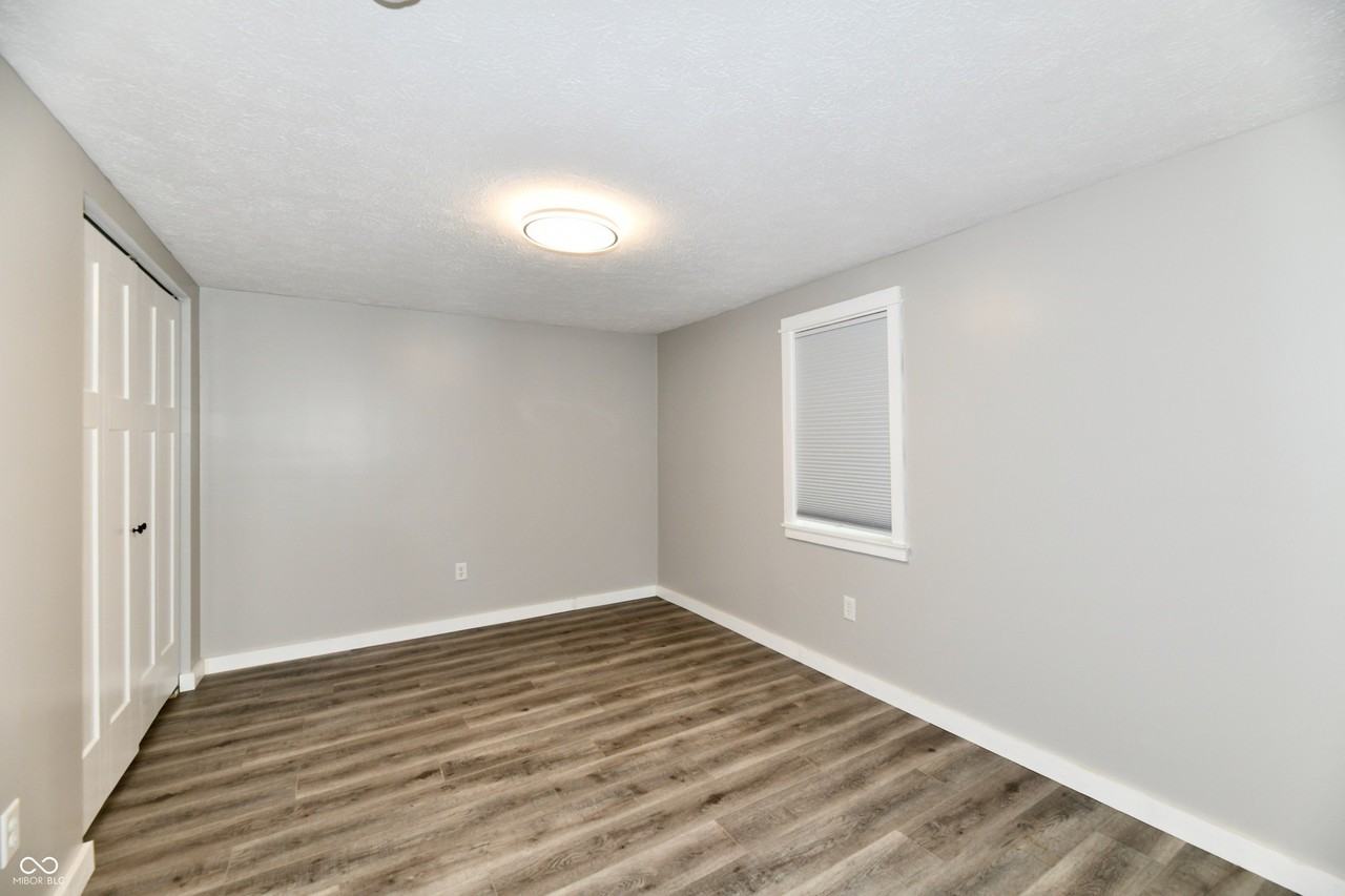 218 N Jefferson St - Photo 7 of 22
