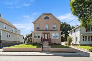 featured image of 26 S Bayles Ave