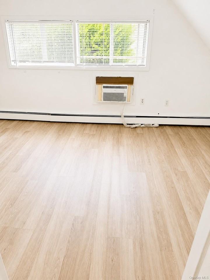 361 Twin Ln S - Photo 2 of 7