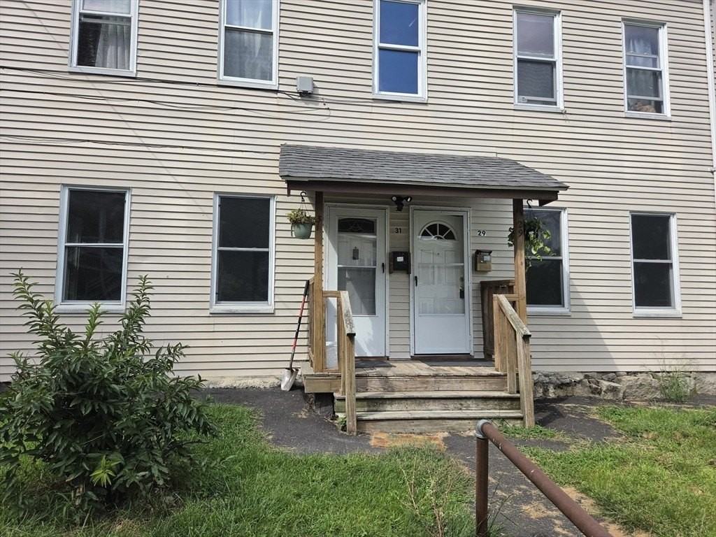 29 Beech St #A - Photo 2 of 16