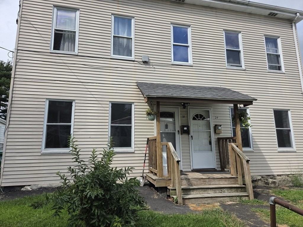 29 Beech St #A - Photo 3 of 16