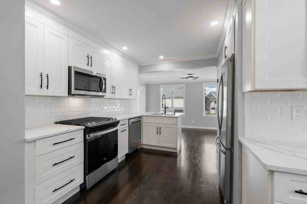 133 Bailey Rd #2 - Photo 6 of 33