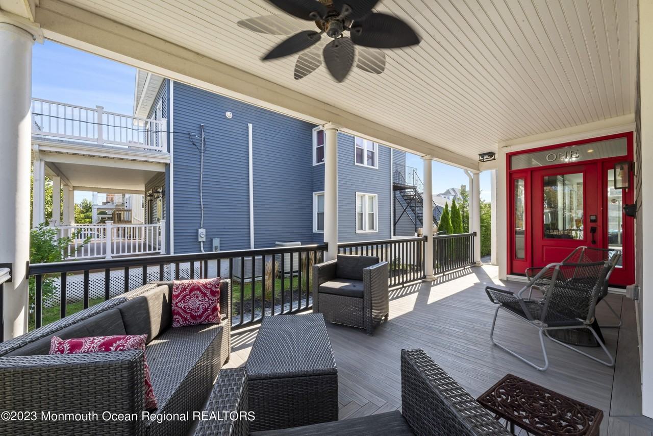 314 7th Ave - Photo 6 of 33