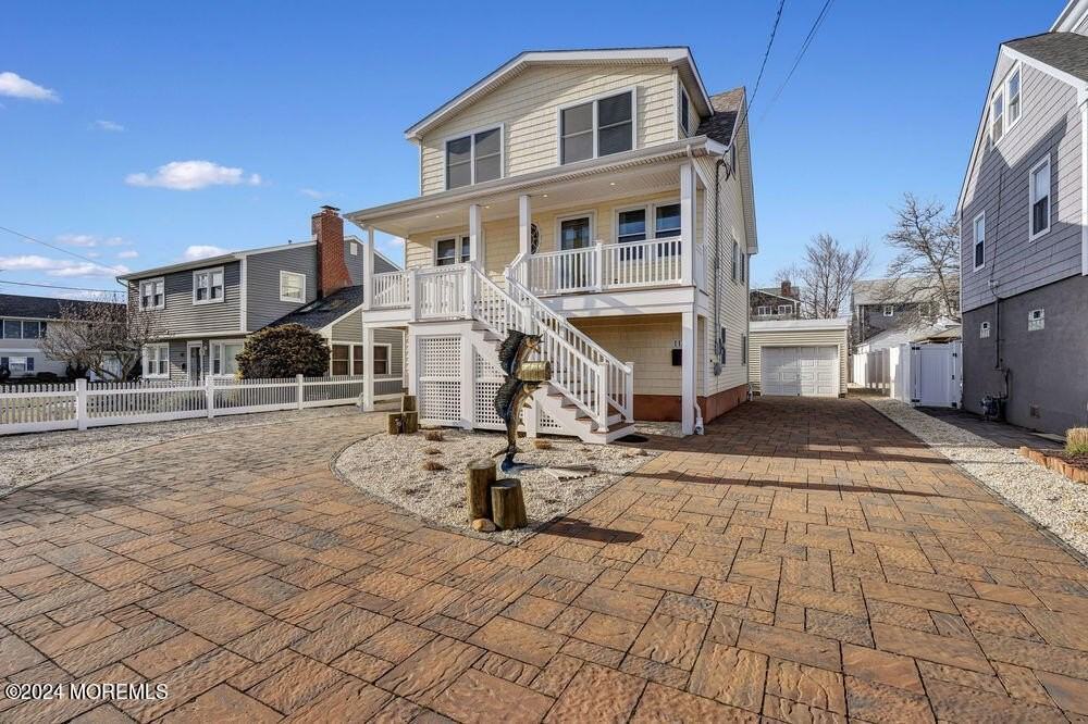 117 Philadelphia Ave - Photo 2 of 14