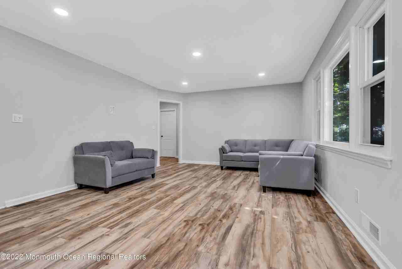 224 Cedar St - Photo 6 of 27