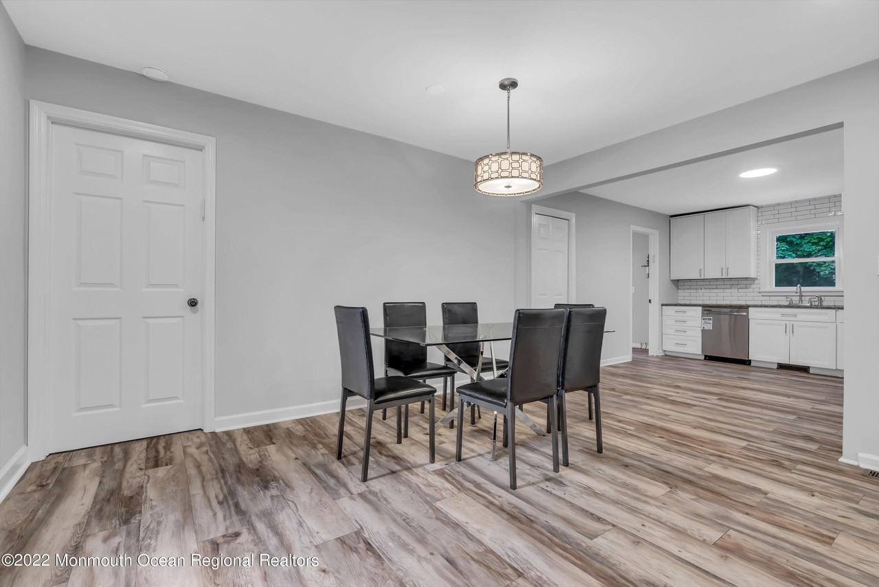 224 Cedar St - Photo 7 of 27