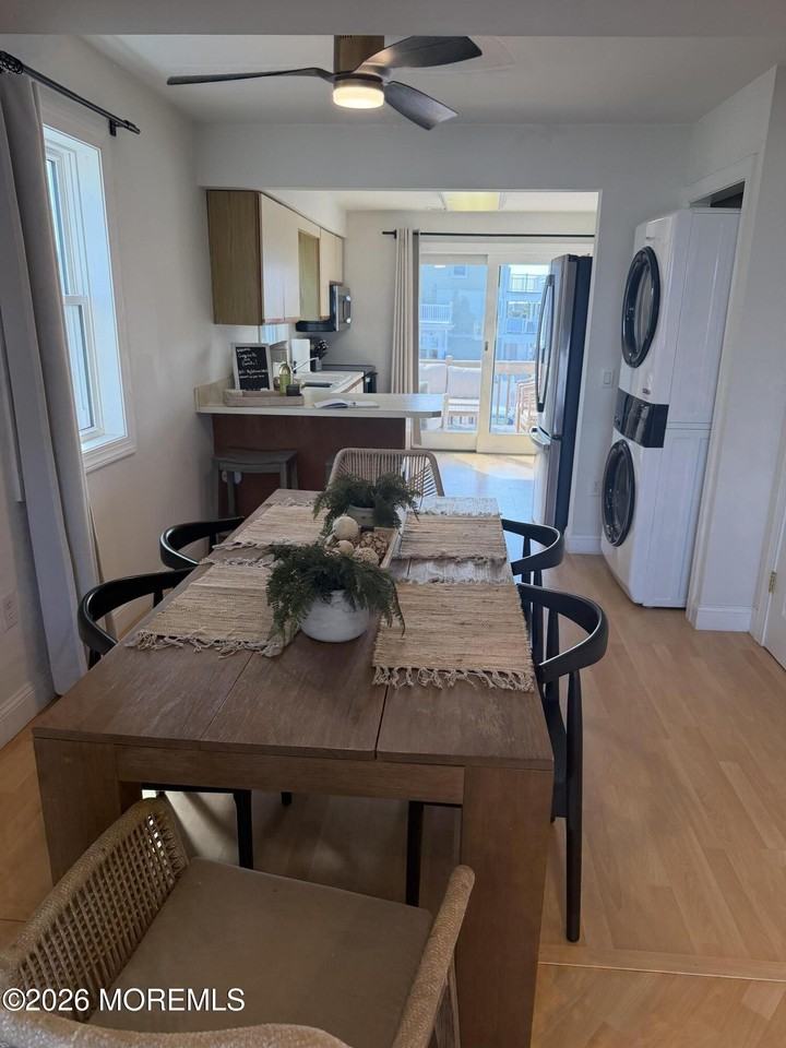 1105 N Ocean Ave #B3 - Photo 5 of 9