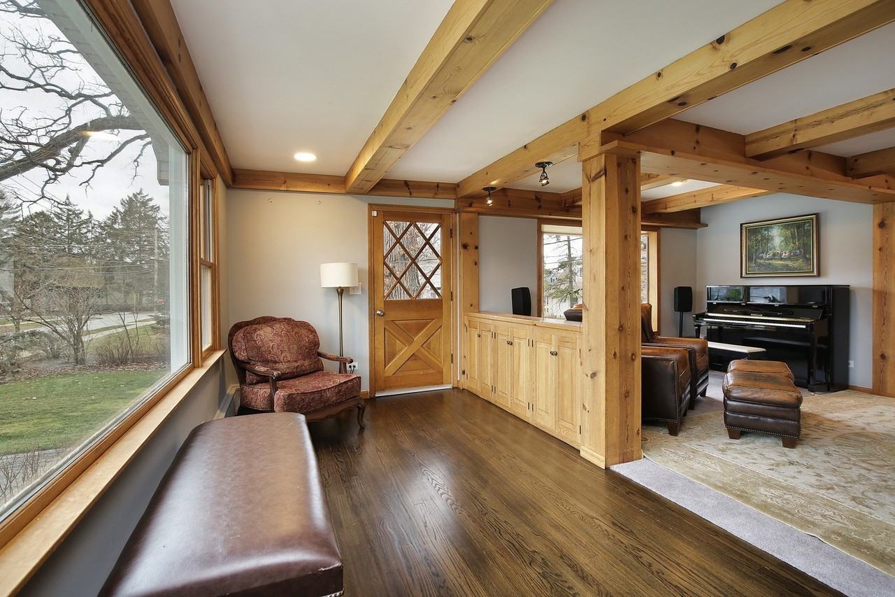 1804 Chapel Ct - Photo 3 of 25
