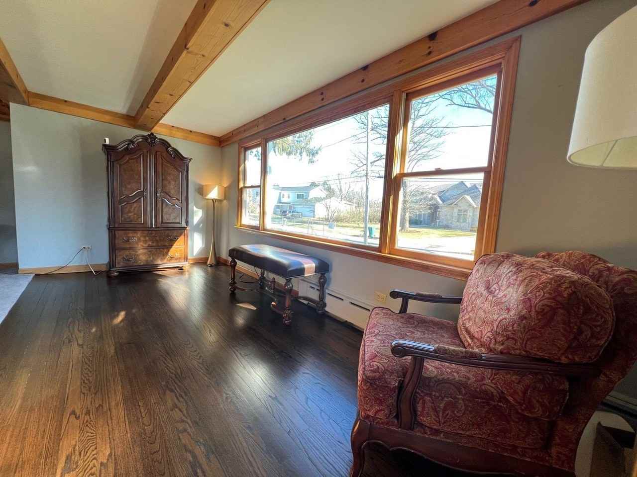1804 Chapel Ct - Photo 4 of 25