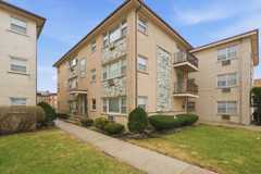 7709 W Marwood Ave #3N - Photo 1 of 1