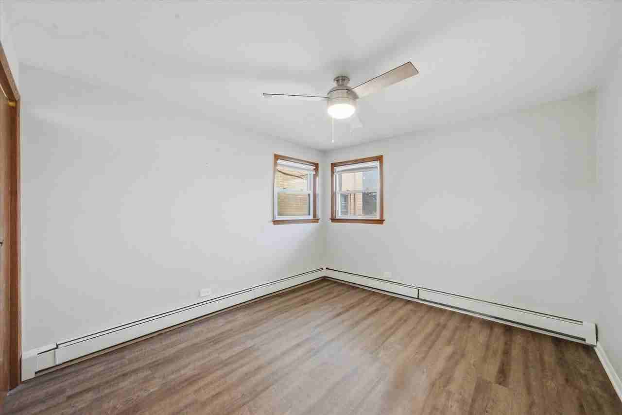 7709 W Marwood Ave #3N - Photo 6 of 14