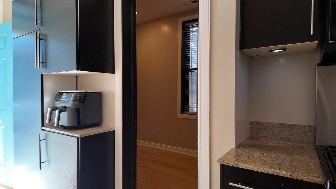 1532 N Greenview Ave #G - Photo 6 of 12