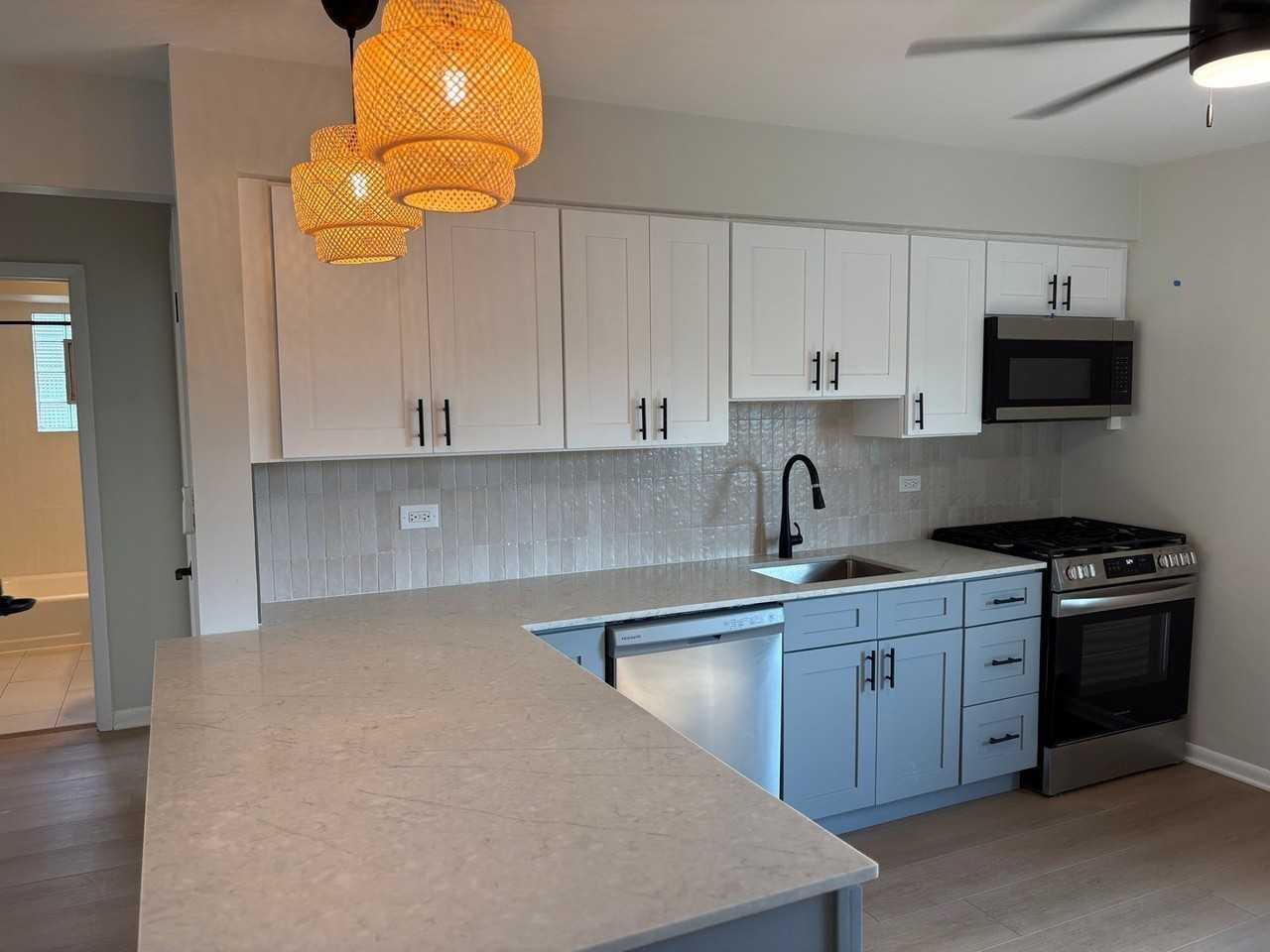 143 Ann St #2S - Photo 2 of 12