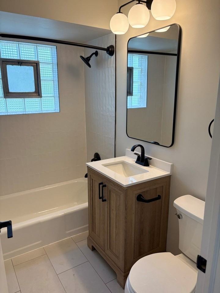 143 Ann St #2S - Photo 5 of 12