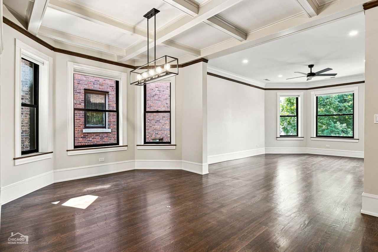 5829 N Kenmore Ave #2 - Photo 3 of 31