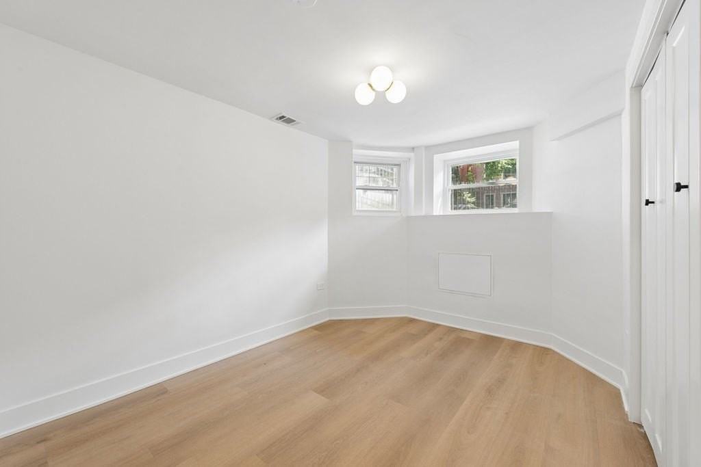 848 W George St #G - Photo 7 of 17