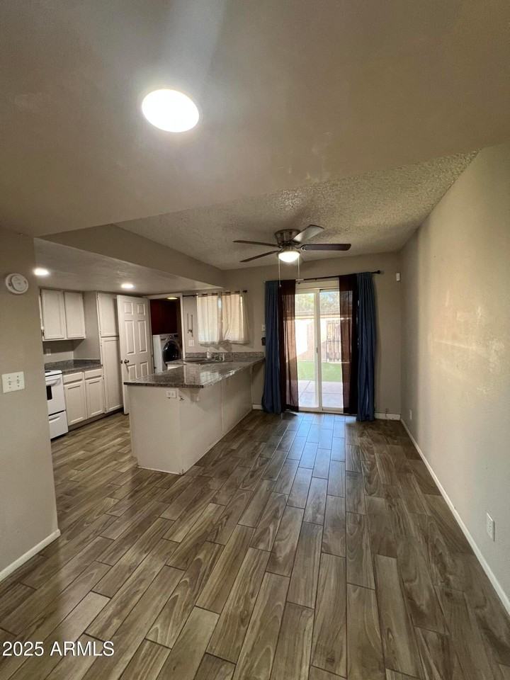 5819 N 59th Dr - Photo 2 of 27