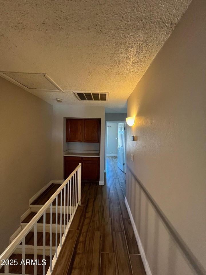 5819 N 59th Dr - Photo 6 of 27