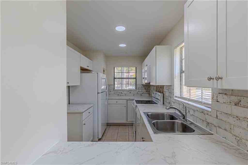 5343 Treetops Dr #S101 - Photo 5 of 10