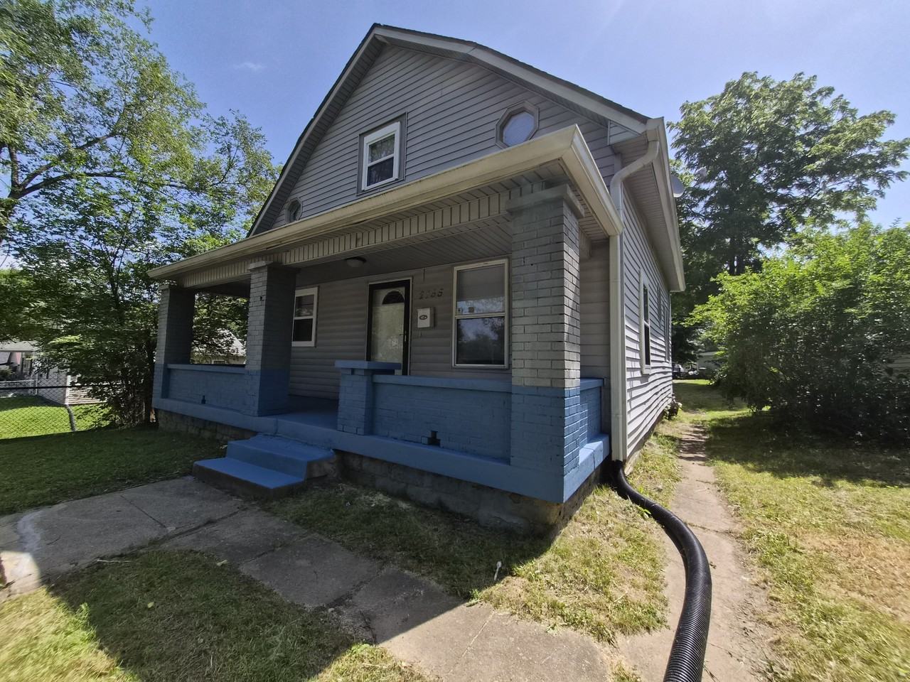 2755 N Dearborn St #1 - Photo 3 of 42
