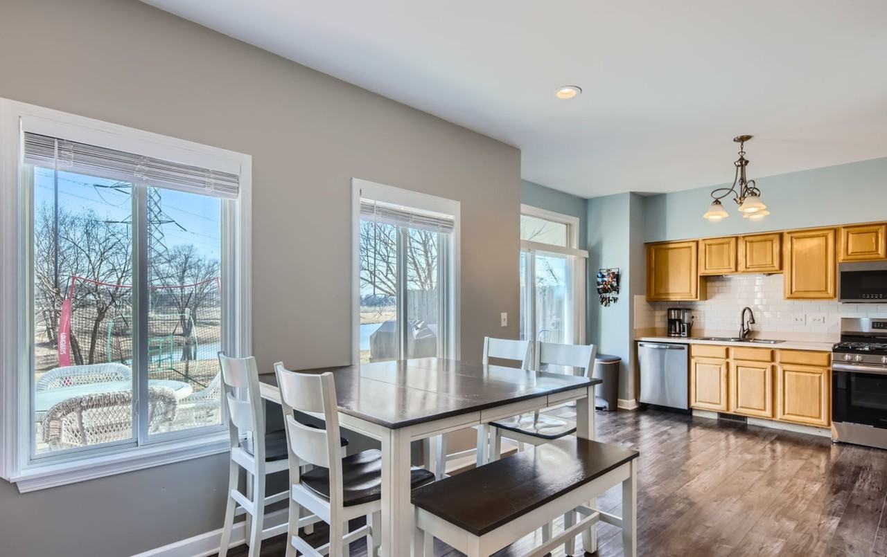 2606 Stowe Ct - Photo 4 of 12