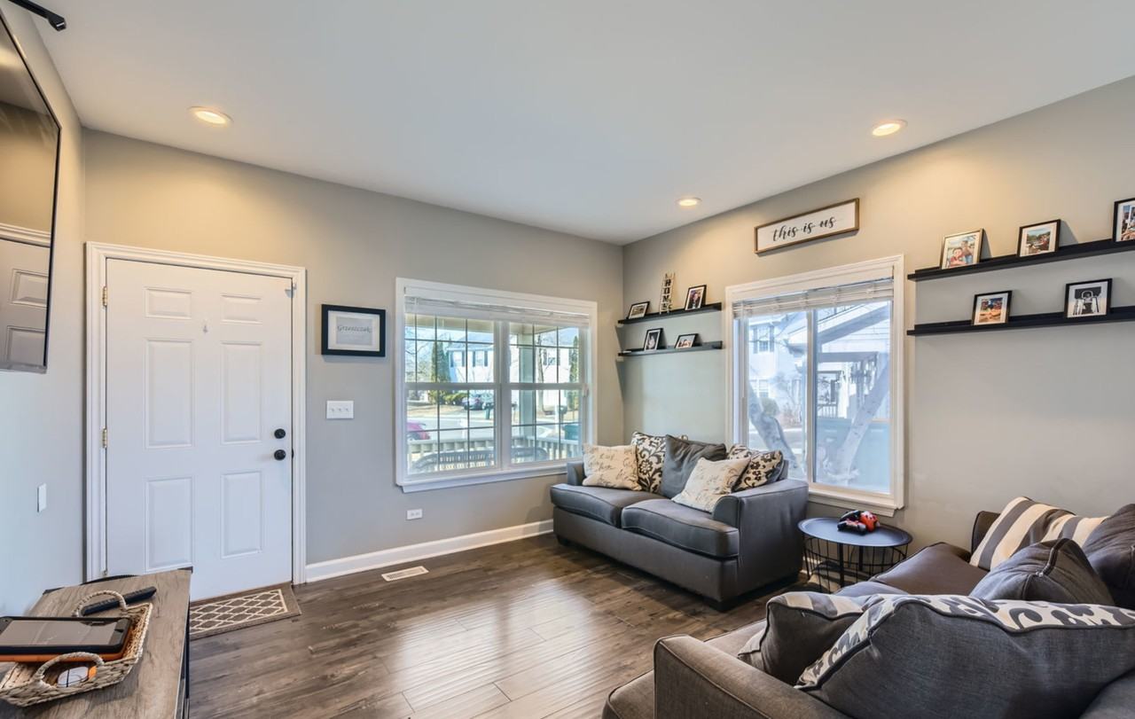 2606 Stowe Ct - Photo 6 of 12