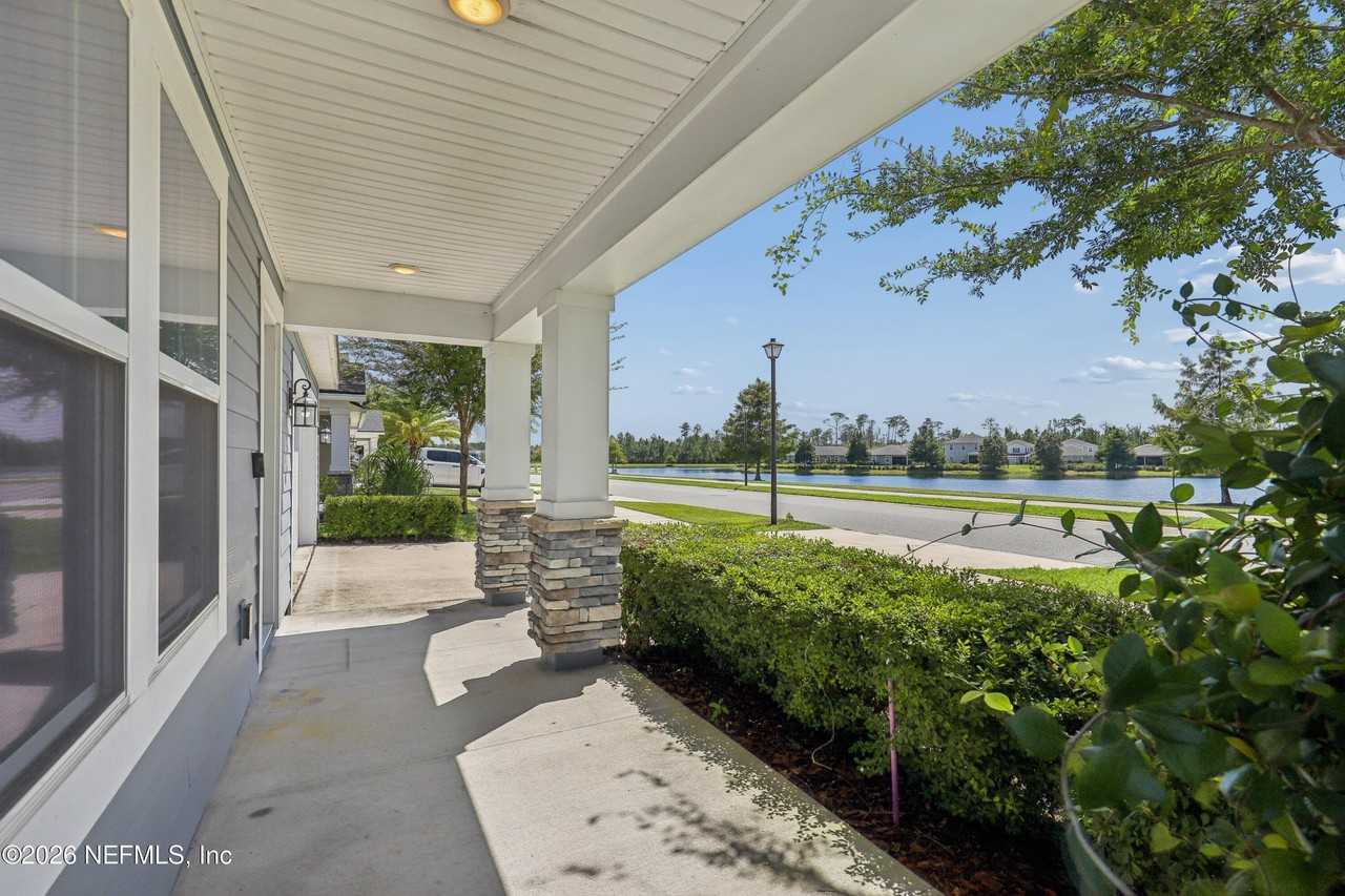 13791 Holsinger Blvd - Photo 4 of 48
