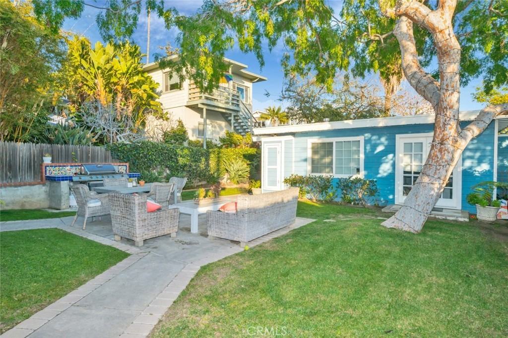 238 Cajon St - Photo 3 of 16