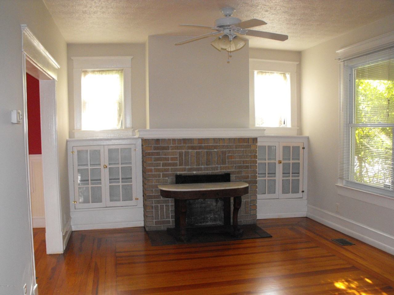 2503 Dellwood Ave - Photo 5 of 26
