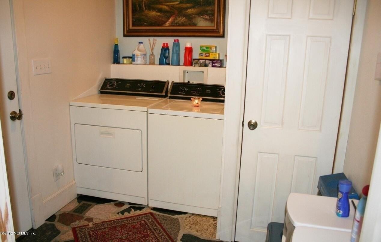 2503 Dellwood Ave - Photo 7 of 26