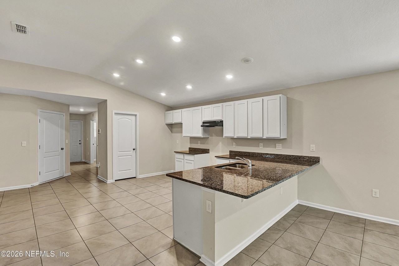 86833 Iron Rail Ct - Photo 4 of 18