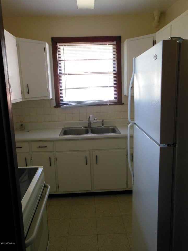 7536 Epperson Ave - Photo 4 of 7