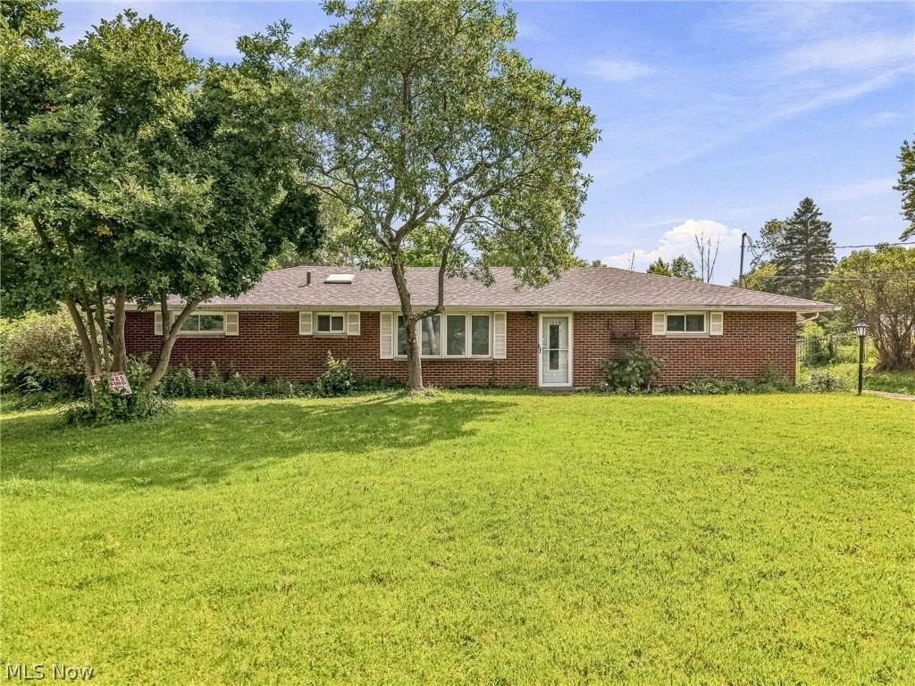 1428 Laurel Dr - Photo 2 of 25