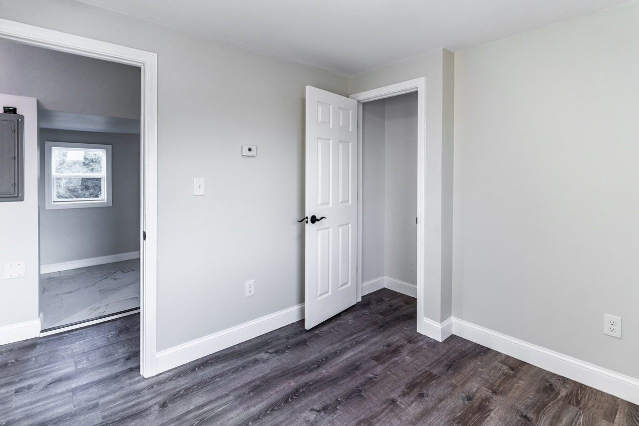 17 Bickerton St #17 - Photo 7 of 14