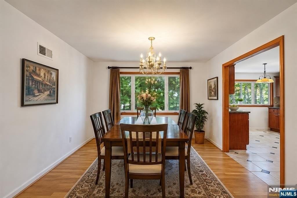 111 Ramille Ct - Photo 3 of 8